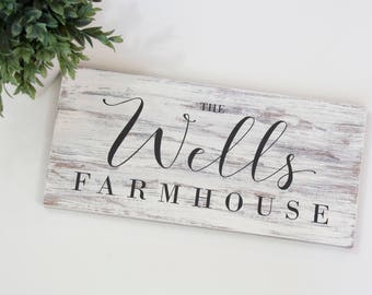 Personalized Name Sign – Rustic Wooden Sign – Family Name Sign – Custom Last Name Sign – Farmhouse Wall Decor – Personalized Wedding Gift