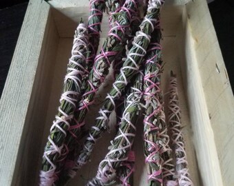 Lavender Smudge Sticks - Lavender - Calming Scents - Handmade Bundle - Bath Time - Gifts For Girlfriends - Space Cleansing - Alter Decor
