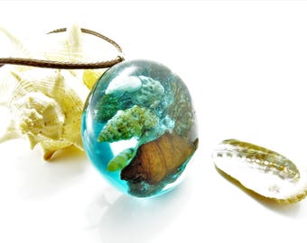 Wood resin jewelry, beach necklace, ooak jewelry, seashell jewelry, boho chic jewelry, sea jewelry, resin wood jewelry, shell jewelry, boho