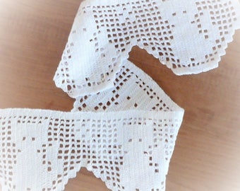 Vintage valance, crochet curtain