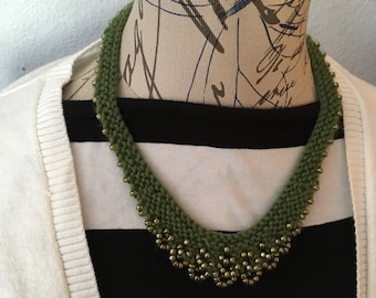 green knit necklace, knitted necklace, knit beaded necklace, beaded necklace, statement necklace, rustic jewelry, bib necklace
