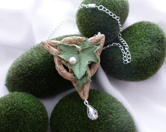 Collier celtique/elfique en pâte polymère et cristaux swarovski