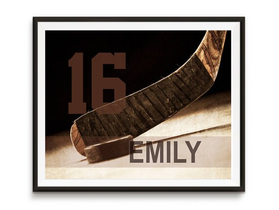 Personalized hockey art, Sports gift, Team Gifts, Hockey gifts, Teen birthday, Sports decor, Man cave art, Kids room decor // Hockey