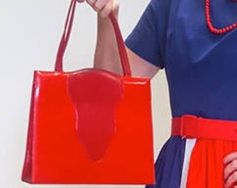 Red 1950s vintage purse leather detail