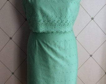 Lovely 1960's Broderie Anglaise Shift Dress in Mint Green Label: Carnegie
