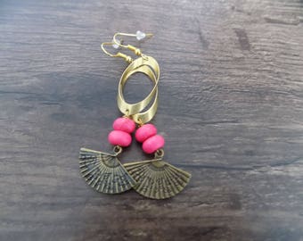 Earring dangle pink bead and charm