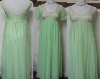 Vintage Night Gown and Peignoir **Sea Foam Green** Chiffon and Lace FREE SHIPPING