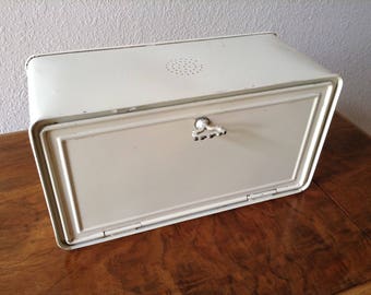 Vintage Bread Box, Tin Bread Box, Farm Kitchen, Off White Bread Box