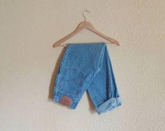 FLASH SALE! // Vintage 90s Levis 512 Mom Jeans
