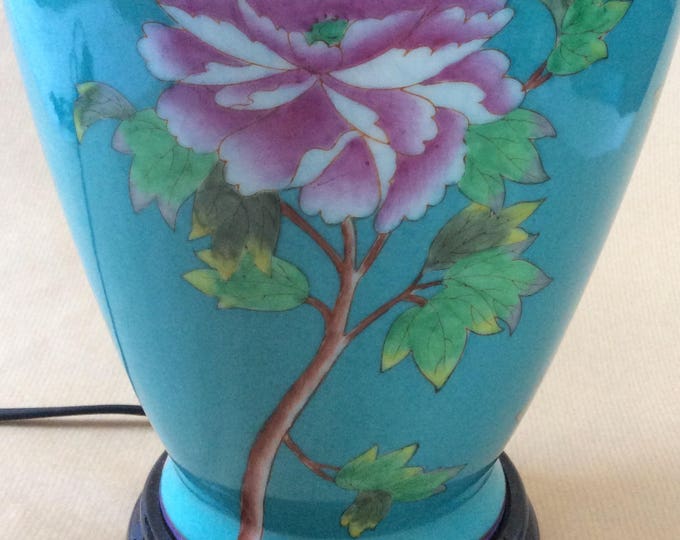 Chinese porcelain lamp