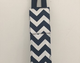 Wine Carrier-Monogram Wine Carrier-Personalized Wine Carrier-Insulated Wine Carrier-Cooler-Wine-Burlap