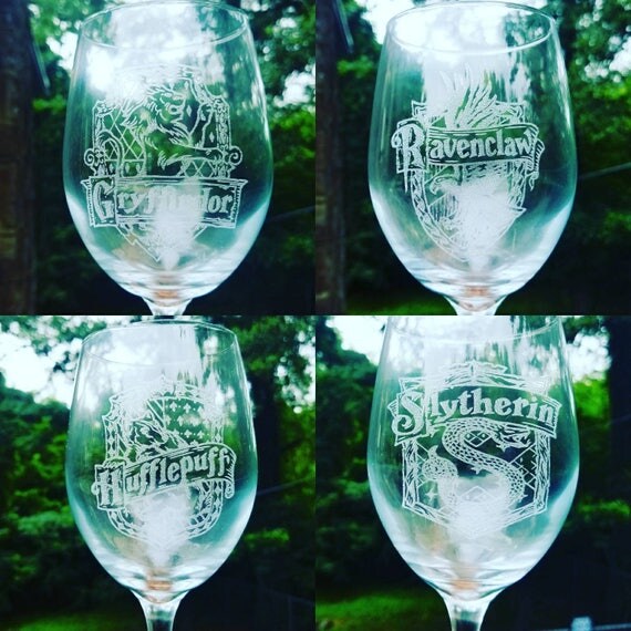 Harry Potter Hogwarts house crest engraved wine glasses