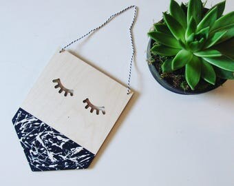 Wooden Sleepy Eyes Flag Wall Hanging