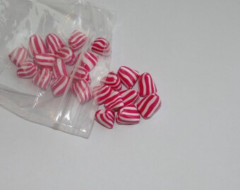 Berlingot striped White and raspberry