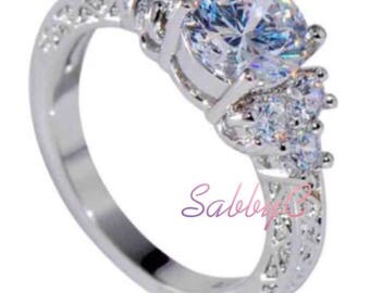 New 18 k white gold engagement ring
