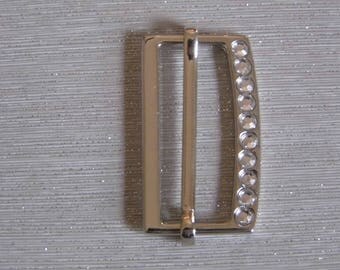 Loop Ribbon Rectangle metal and rhinestone SKU passes: 16008