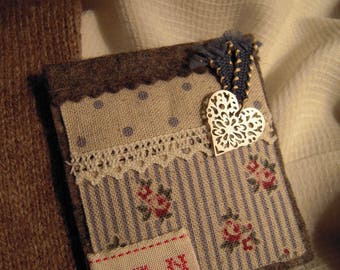 Fabric brooch felt and cotton "Cap Ferret"