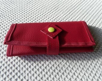 Case, pouch, slip into the purse