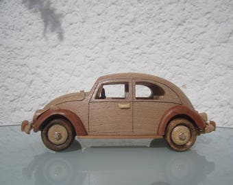 Decorative figurine of a VW Beetle in bois(hêtre/genévrier) car.
