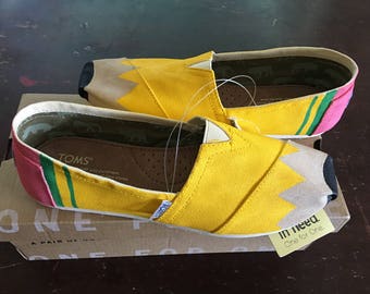 Toms Hand Painted PENCIL Shoes - Size 8