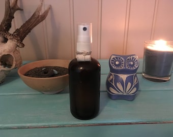 Franchir le styx : parfum de cérémonie