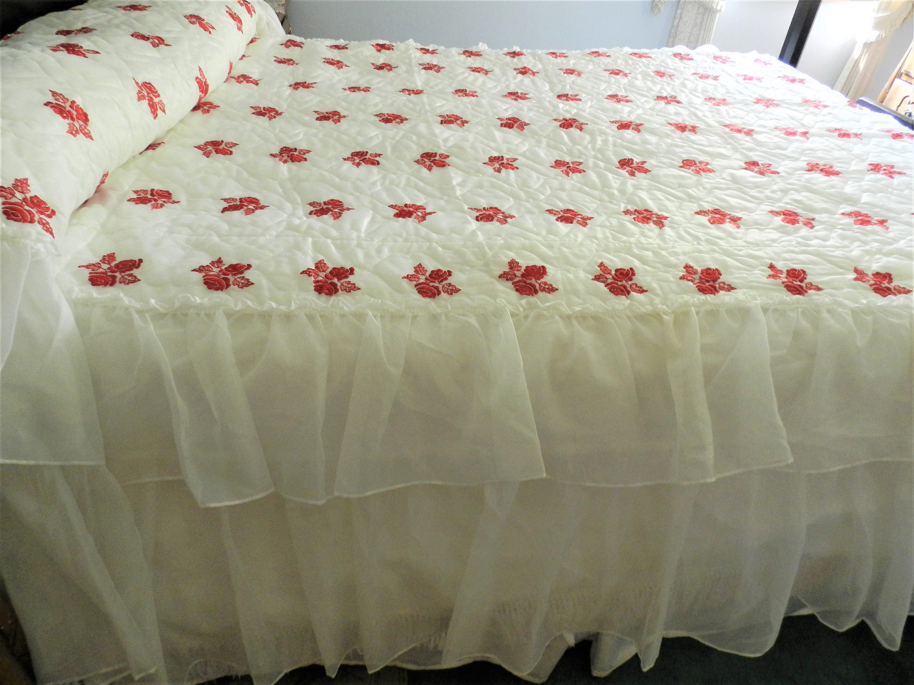 Red Rose Bedspread White Nylon Ruffle Ruffle Bedspread Red