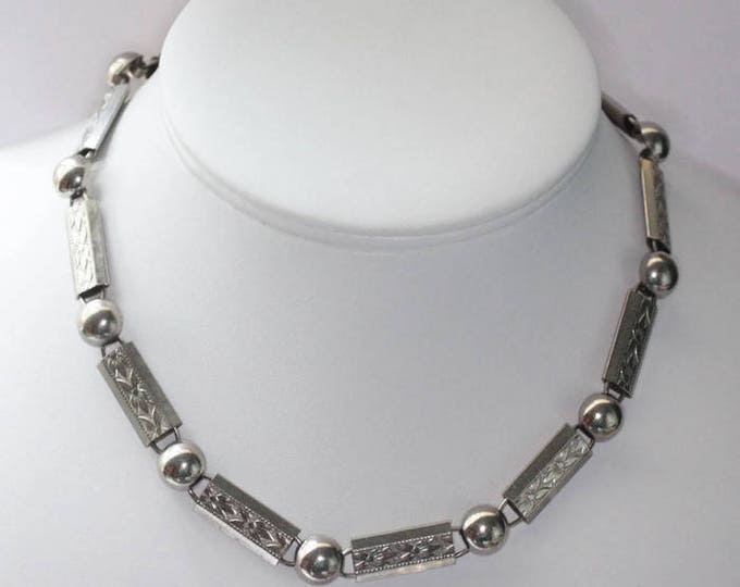 Silver Tone Choker Necklace Embossed Floral Design Links
