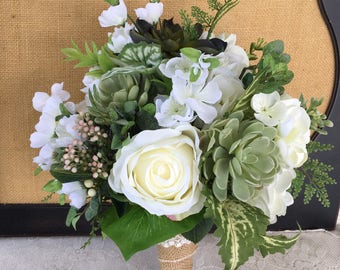 Wedding bouquet, Bridal bouquet, Wedding Accessory, Succulent bouquet, Greenery Bouquet, White and Ivory bouquet, Silk Wedding bouquet
