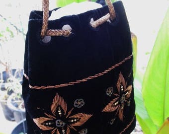 Antique Le Minor Bretagne Caplet Hat and Purse Black Velvet Beaded Bronze France French Set