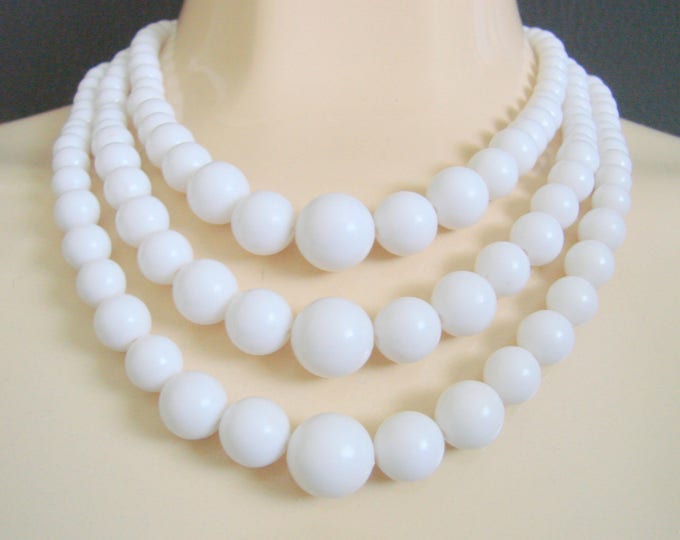 Vintage Bold White Lucite Bead Bib Necklace / Silver Tone Decorative End Findings / Jewelry / Jewellery