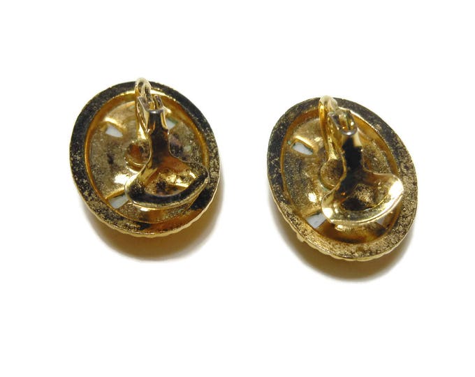 Transferware cameo earrings, 1950's transfer couple, Victorian style, clip-on earrings, gold tone
