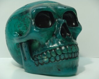 New Style Green Hinged Jaw Skull Deck Box by Leifkicker. Green Dyed and Painted Resin. Great for EDH; Holds 100 Sleeved Cards.