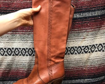 Vintage Tall Western Heeled Chestnut Leather Boots: 7