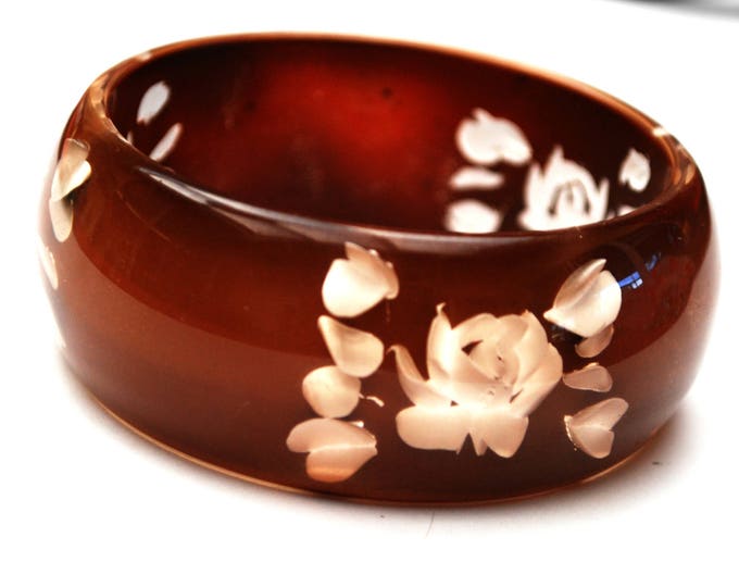 Wide Brown White Flower Bangle - Reversed Carved - molded white Intaglio floral - Brown Lucite bracelet