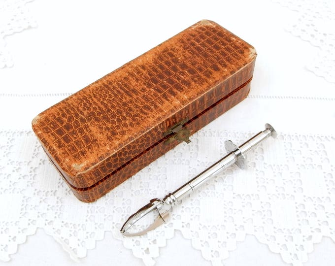 Vintage Sugar Tongs / Sugar Pincers with Satin Lined Box from France, French Sugar Cube Pincers Le Crabe, Ice Tongs, Tea Time Accessory