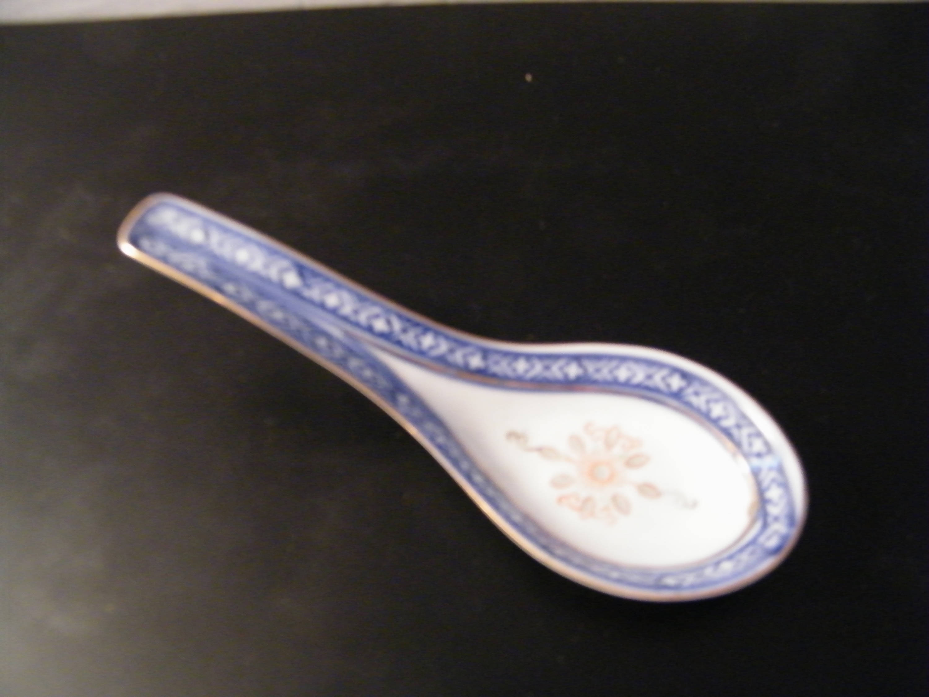 Famille Rose Asian Serving Spoon Vintage 70s Zhongguo china