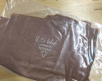 1940s l x1 pair VALUE WISE Fully Fashioned NYLON Seamed Stockings l Pristine Deadstock l size 8 1/2