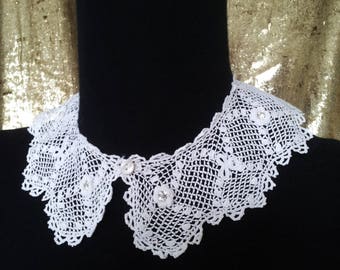 Needle lace Peter Pan collar and white rhinestones