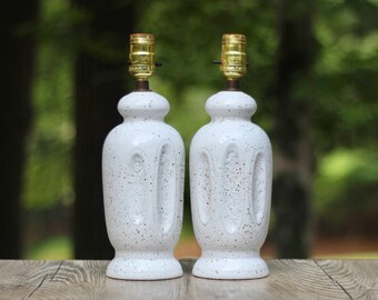Pair of Vintage Speckled Ceramic Lamps / Pair of Small Mid-Century Speckled Lamps / Ivory Speckled Lamps