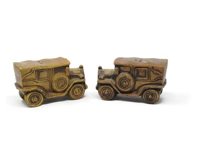 Antique Truck Salt and Pepper Shakers - Vintage Car Collector - Antique Car - Gift for Dad - Vintage Truck - Kitchen Decor