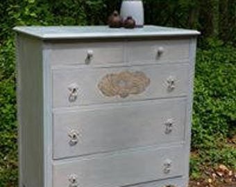 Chest of drawers