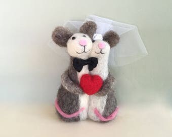 Needle felted mouse wedding cake topper mouse cake topper needle felted animal felted cake topper felted mouse soft sculpture felt mice wool
