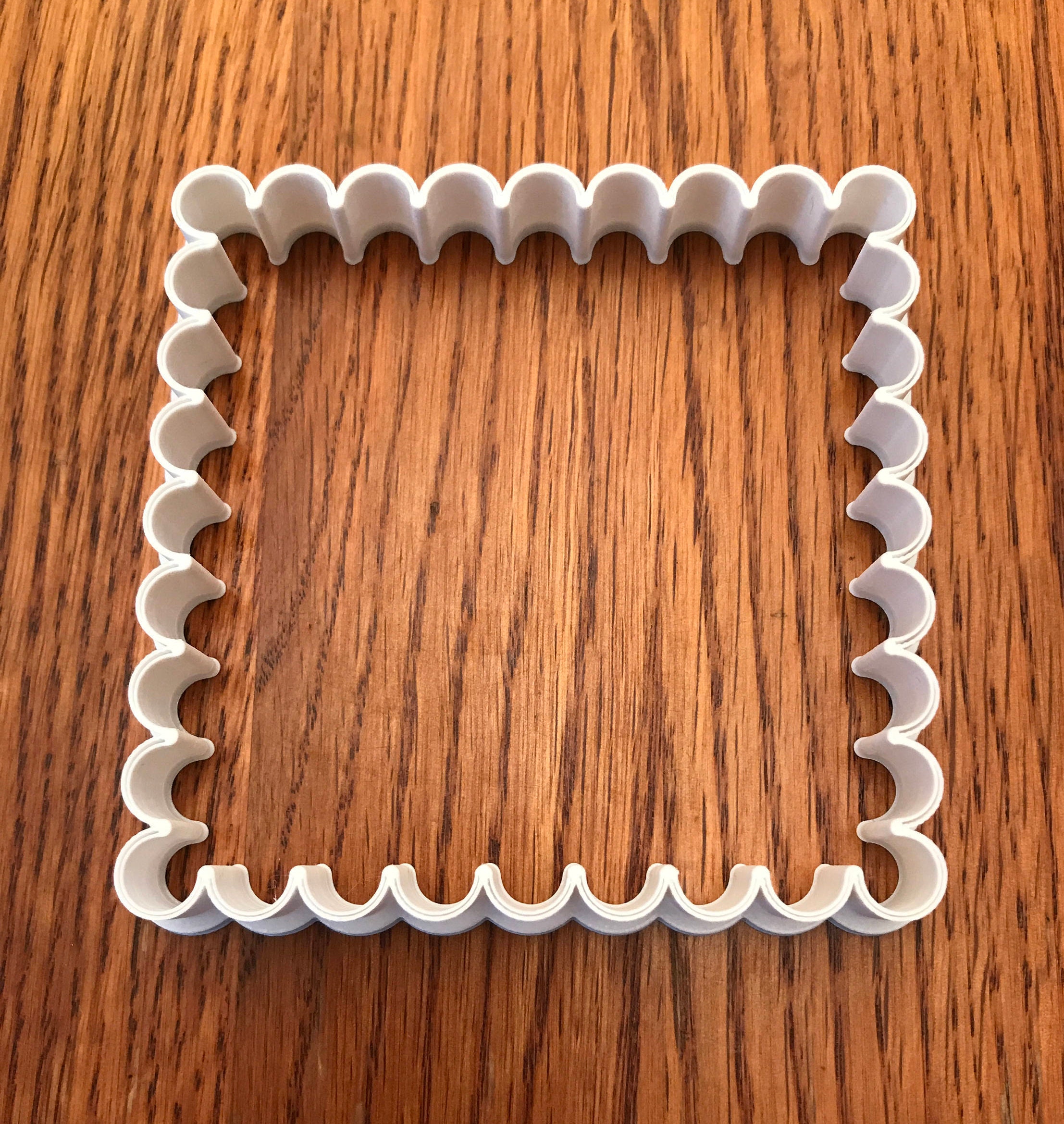 Scalloped square cookie and fondant cutter