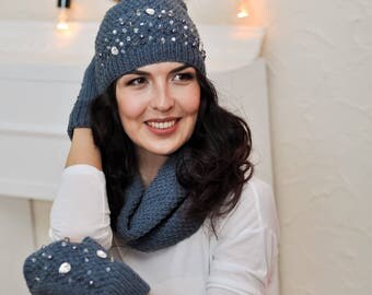 Gift ideas for her Beanie hat Fur pom pom hat Womens hat Knit beanie Knit hat Winter hat Gift for women Beanie for girls Gift for sister