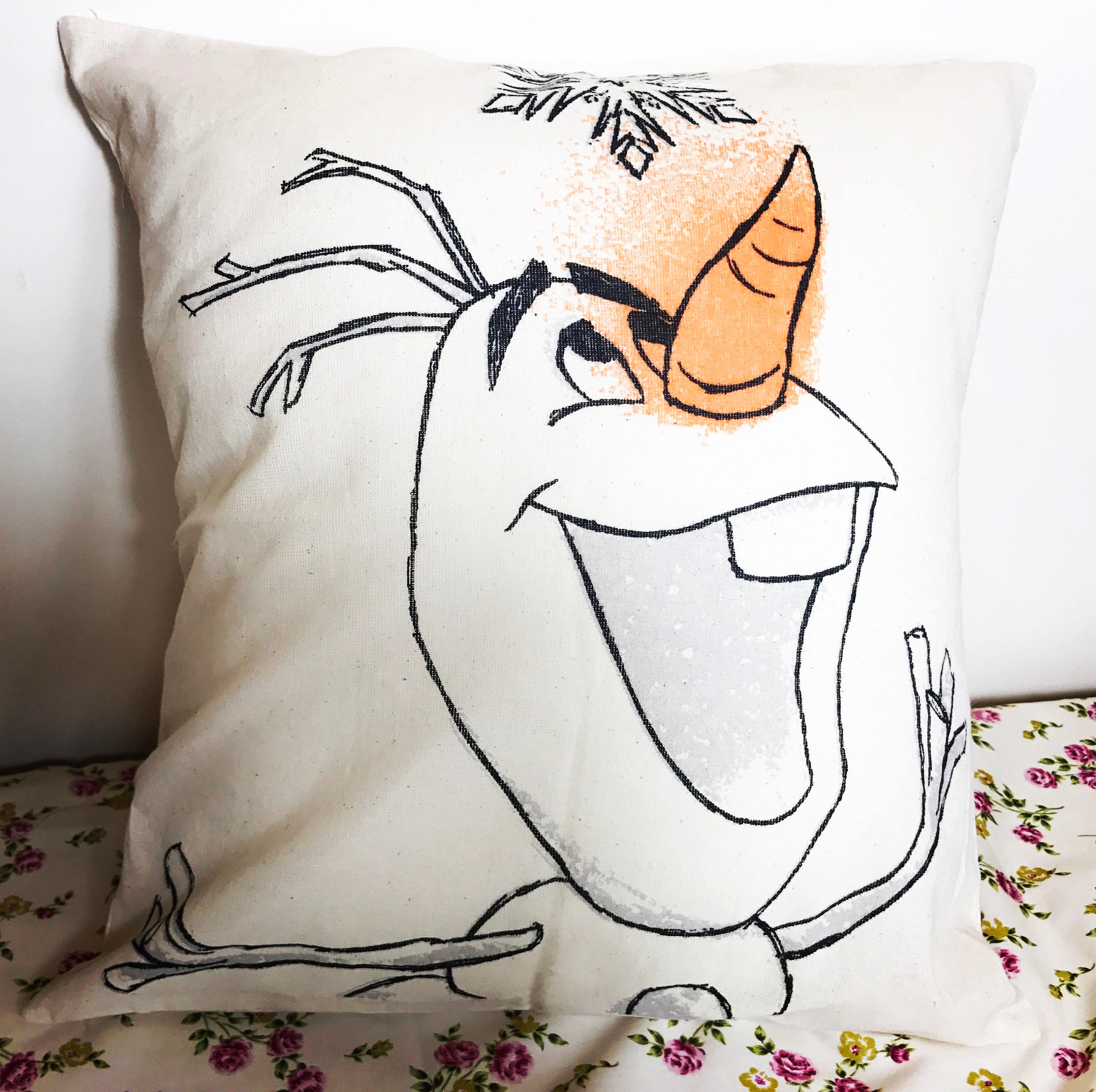 olaf cushion