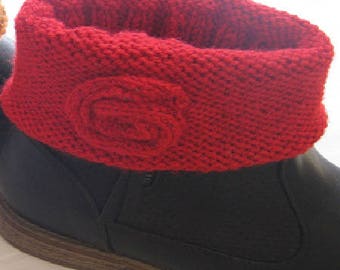 Red boots with flower cuff