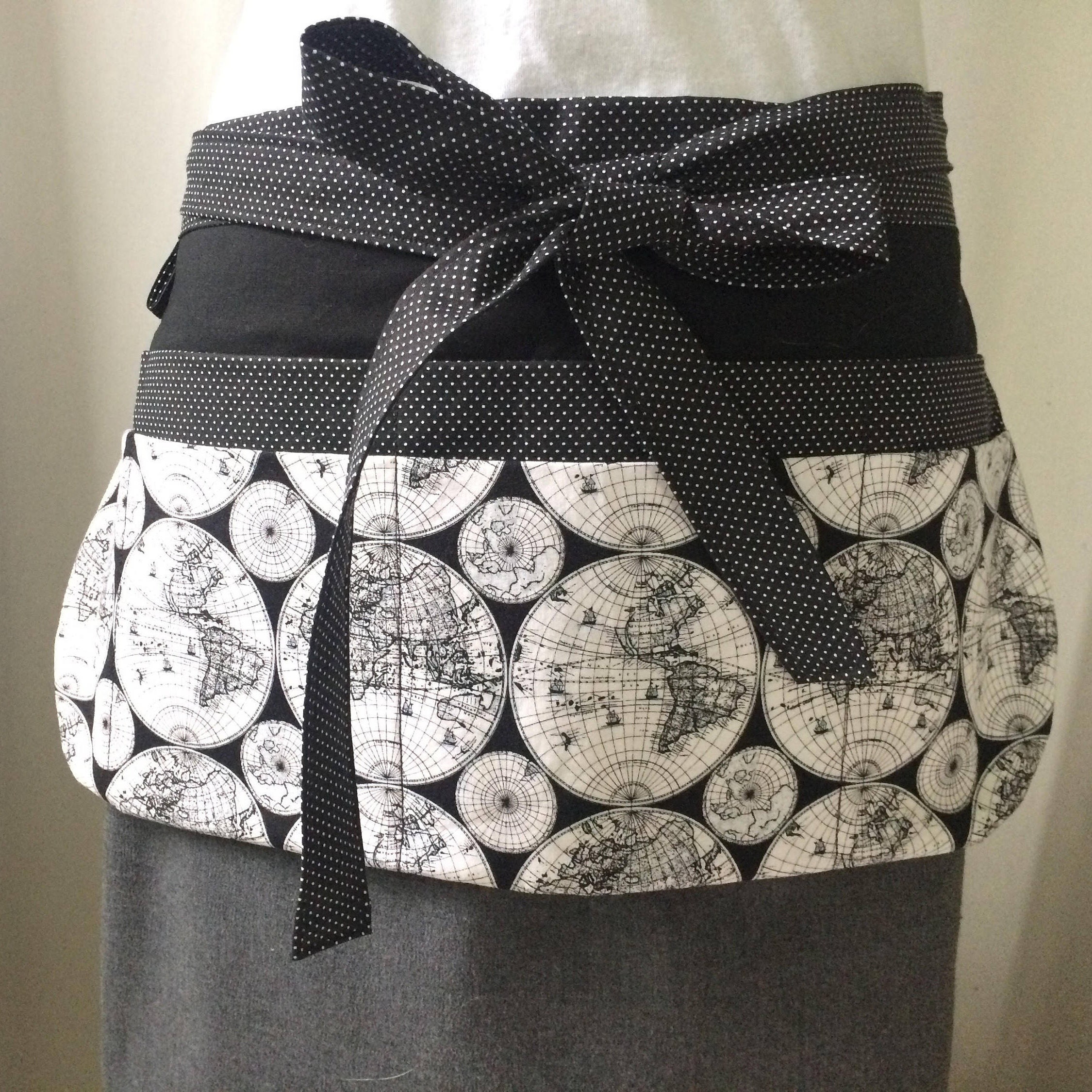 Utility Apron/Teacher Apron with 8 pockets and loop in black