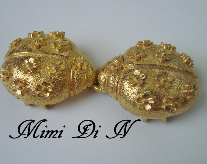 Mimi Di N Ornate Textured Goldtone Turtle Dress Belt Buckle / 1975 / Designer Signed / Statement / Runway / Vintage Jewelry / Jewellery