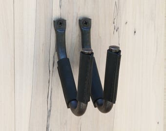 Wall Mount Gun Hooks, Black Leather, Gun Racks, Antique Gun, Gun Hangers, Rustic Gun Mount, Gifts for Gun Lovers, Gifts for Hunters, Lodge