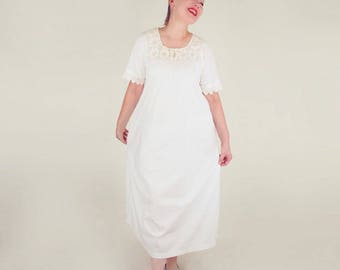 Late Teens White Cotton Nightgown with Crocheted Lace and Pink Embroidery M L